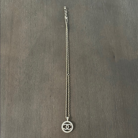 Chanel gold&pearl CC pendant necklace - Picture 2 of 10